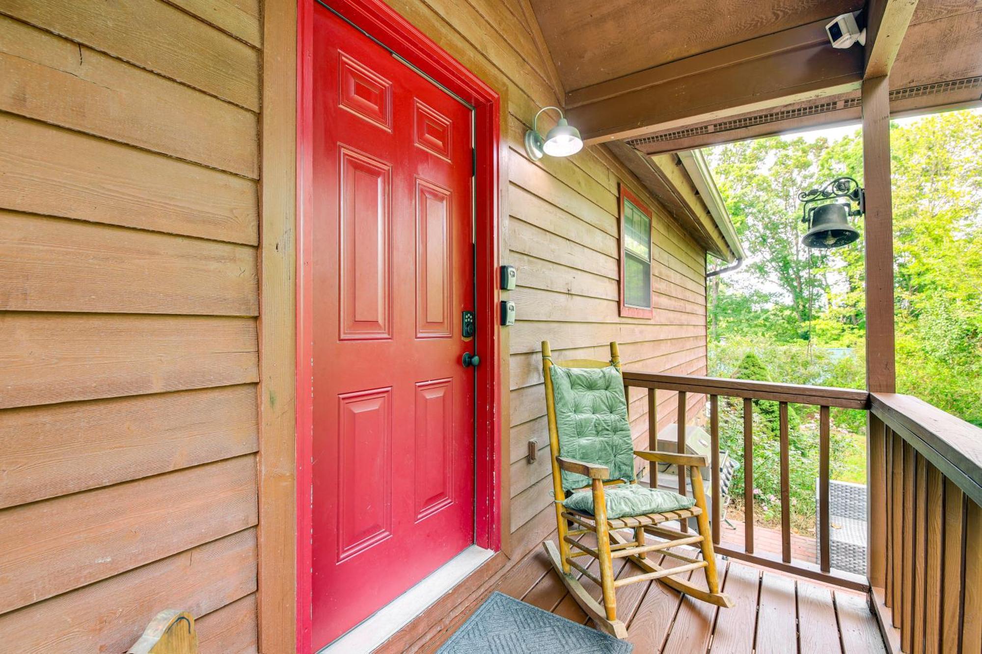 Pet-Friendly Sevierville Rental With Private Hot Tub Екстер'єр фото