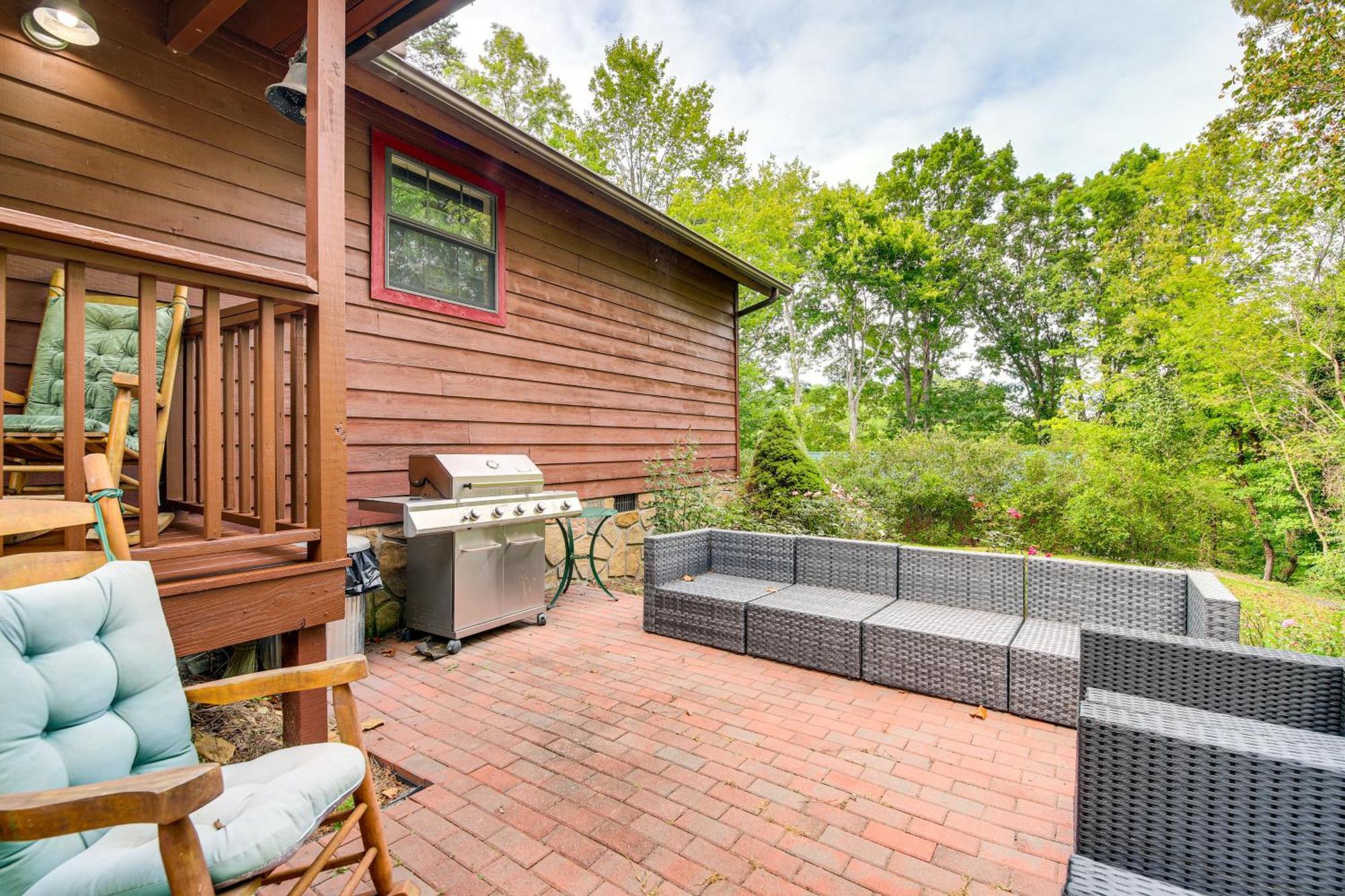 Pet-Friendly Sevierville Rental With Private Hot Tub Екстер'єр фото