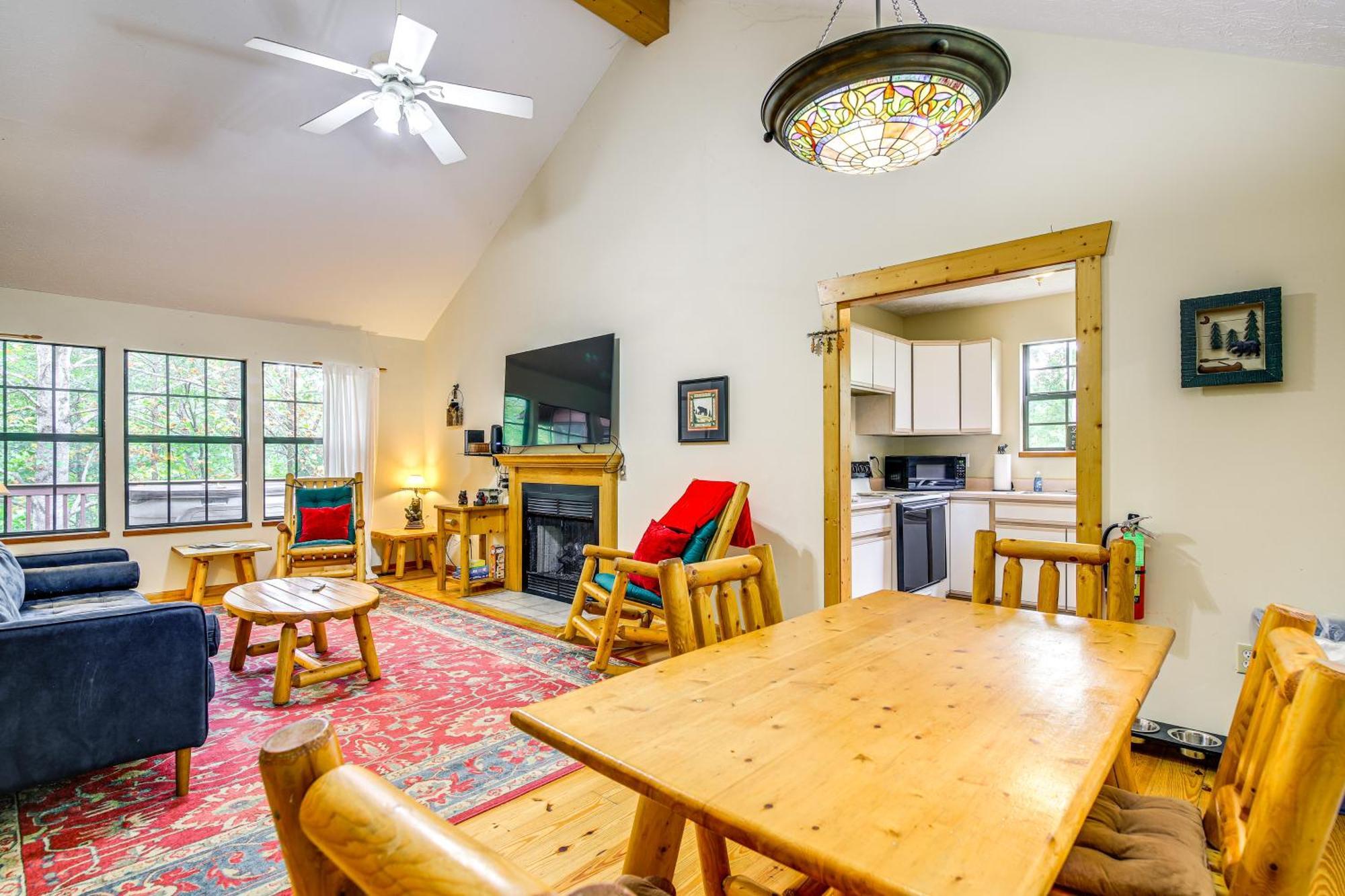 Pet-Friendly Sevierville Rental With Private Hot Tub Екстер'єр фото