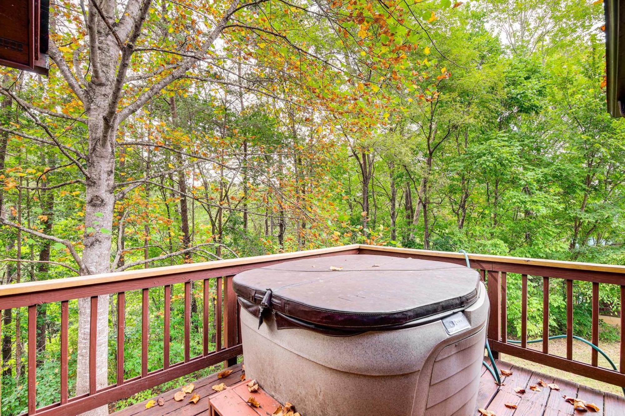 Pet-Friendly Sevierville Rental With Private Hot Tub Екстер'єр фото