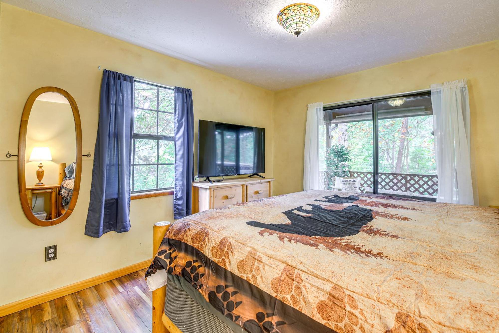 Pet-Friendly Sevierville Rental With Private Hot Tub Екстер'єр фото
